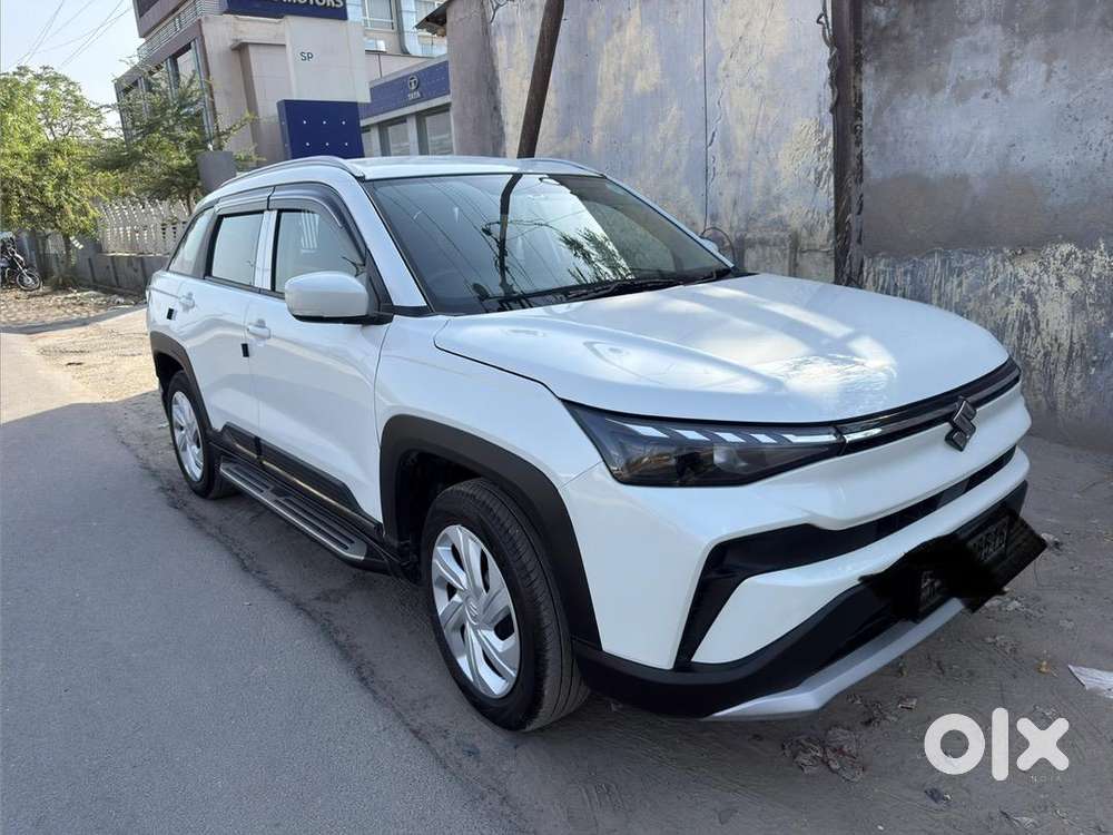 Maruti Suzuki 2026 Victoris Petrol Cng