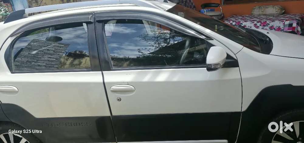 Toyota Etios Cross 2016