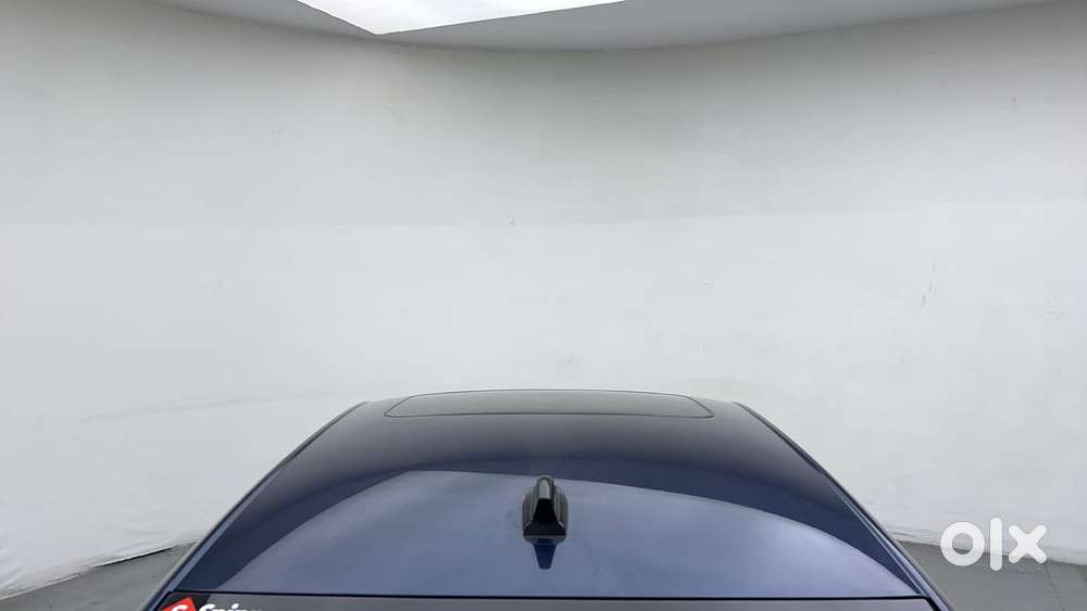 Skoda Slavia Style 1.0l Tsi Mt, 2023, Petrol