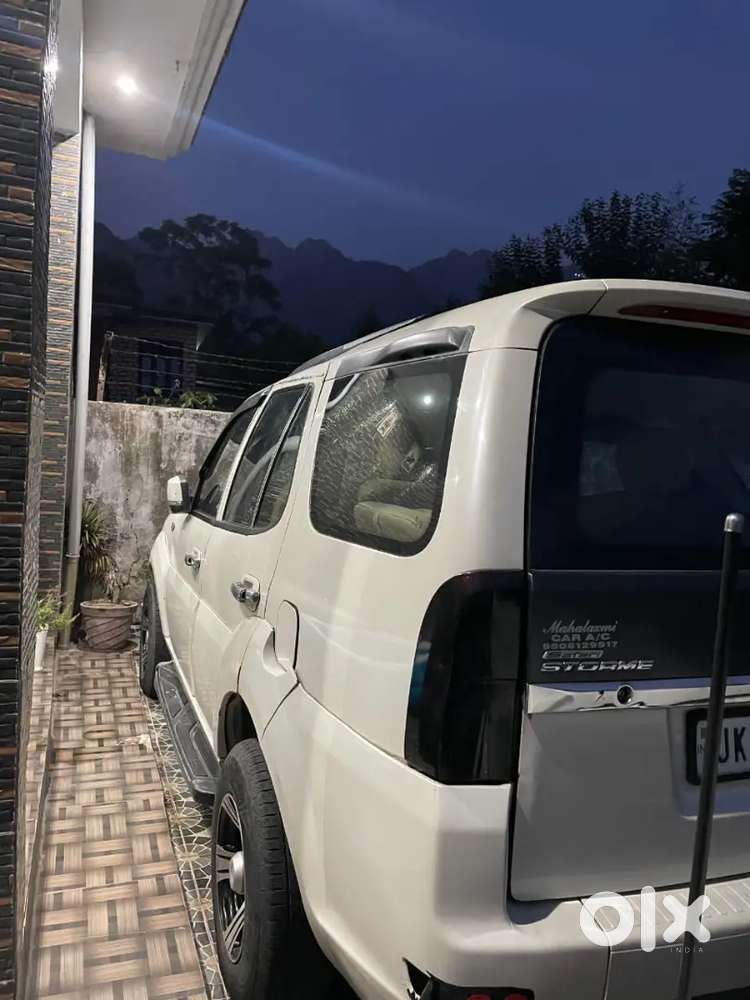 Tata Safari Storme 2013 Diesel 168000 Km Driven