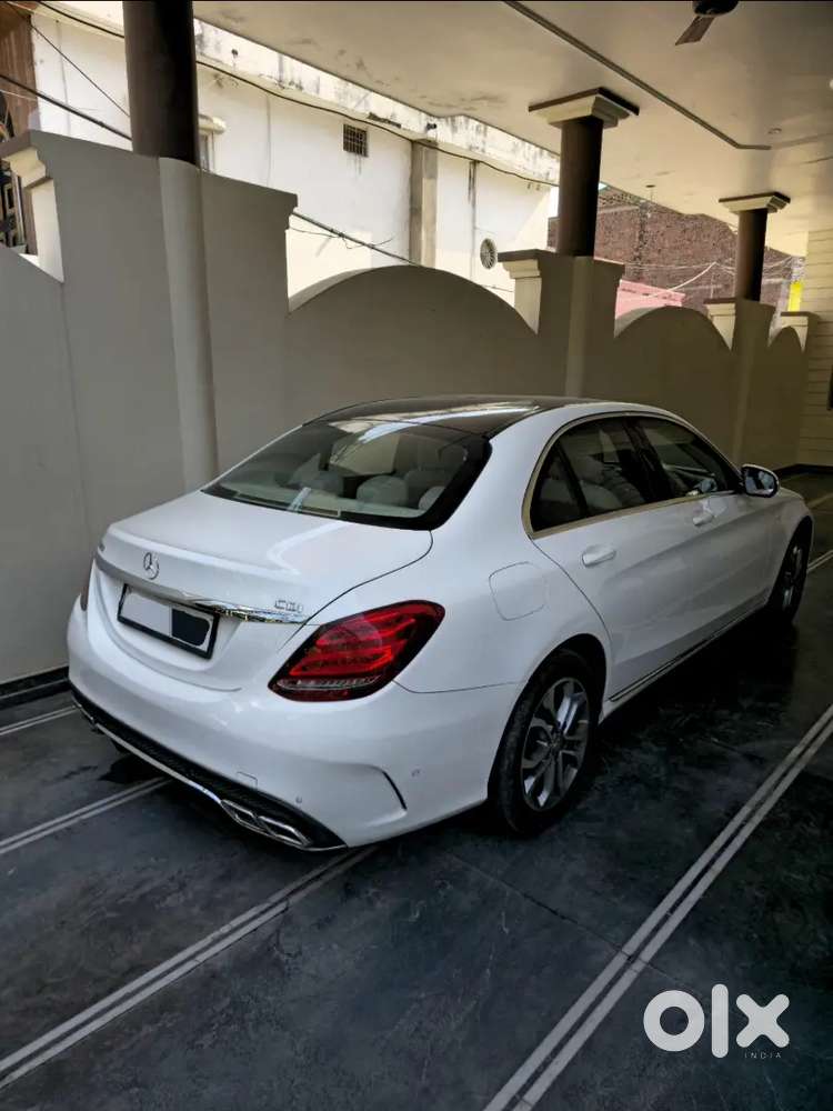 Mercedes Benz C220d 2015 Last Brand New Condition