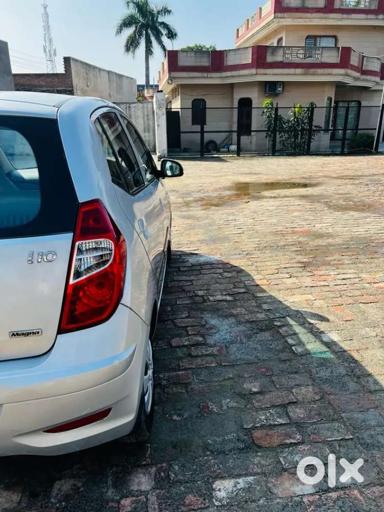 Hyundai I10 Magna 2012 Car