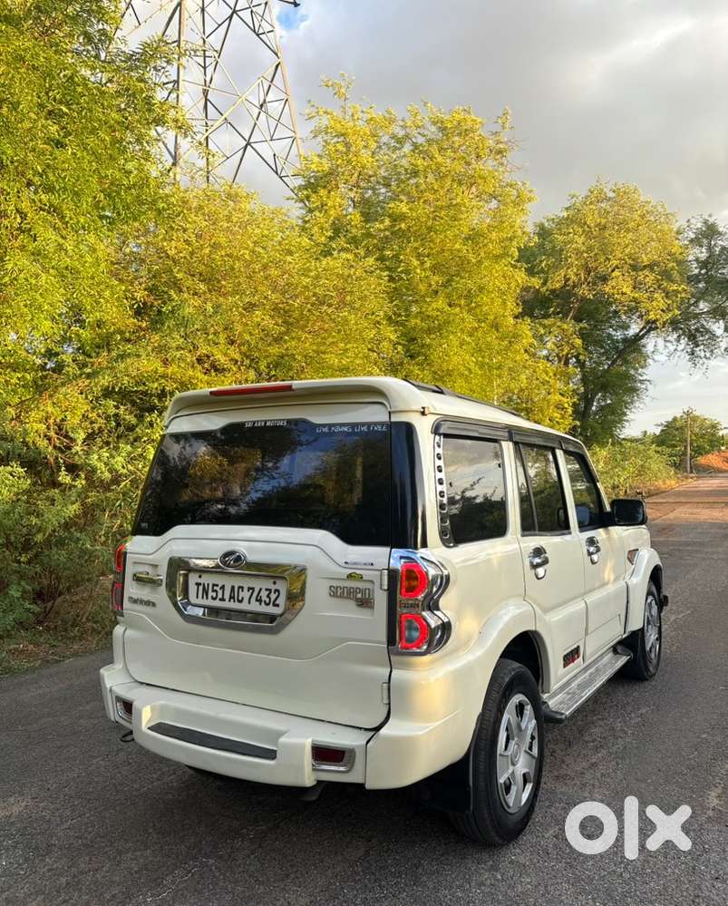Mahindra Scorpio 2015 Diesel Well Maintained