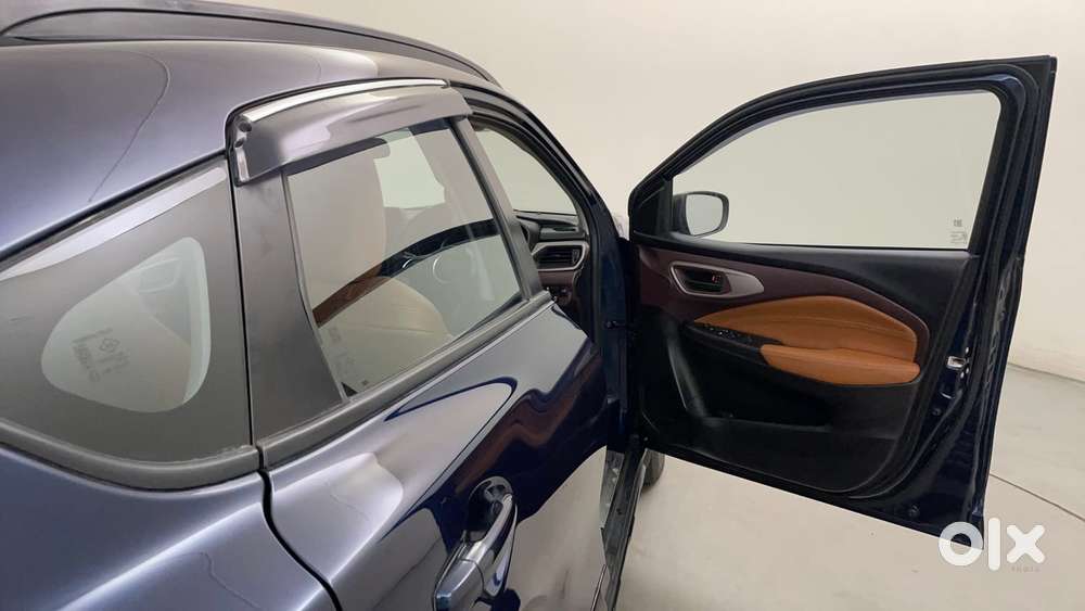 Maruti Suzuki Fronx Delta Plus 1.2l Ags, 2025, Petrol