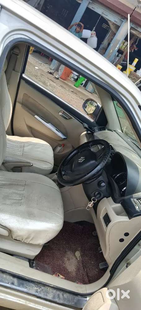 Maruti Suzuki Dzire 2016 Petrol 43300 Km Driven