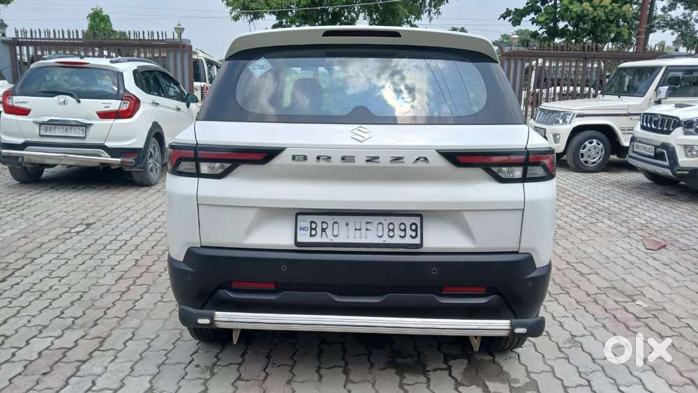 Maruti Suzuki Brezza 1.5 Lxi Smart Hybrid, 2023