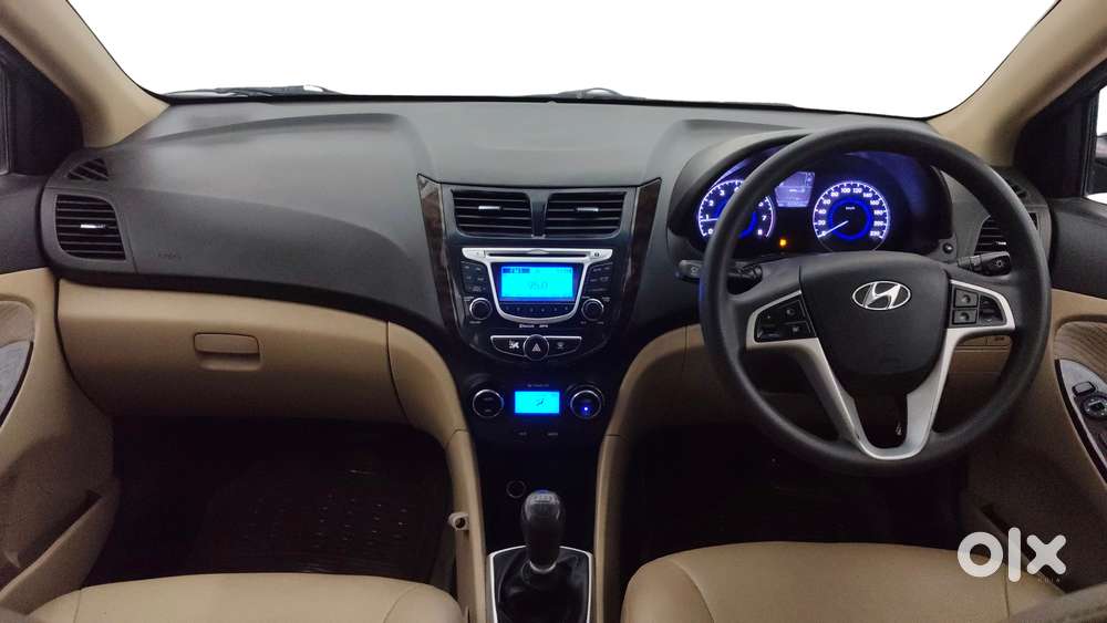 Hyundai Verna Fluidic 1.6 Vtvt Sx, 2013, Petrol
