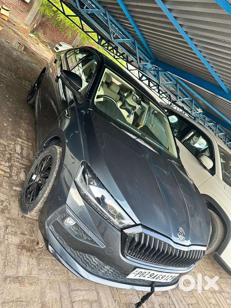 Skoda Slavia 2024 Petrol Well Maintained
