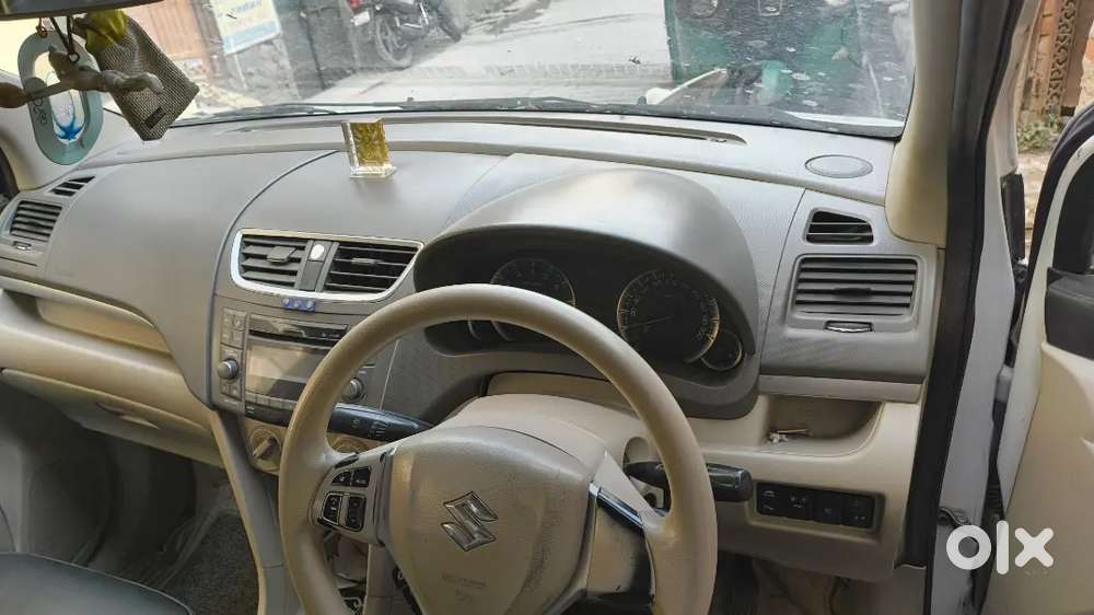 Maruti Suzuki Ertiga Vxi Cng & Hybrids Good Condition