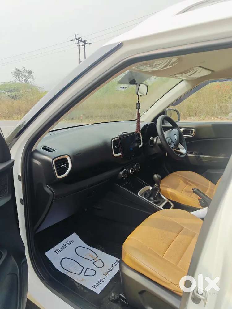 Hyundai New Venue 2022 Petrol Well Maintained