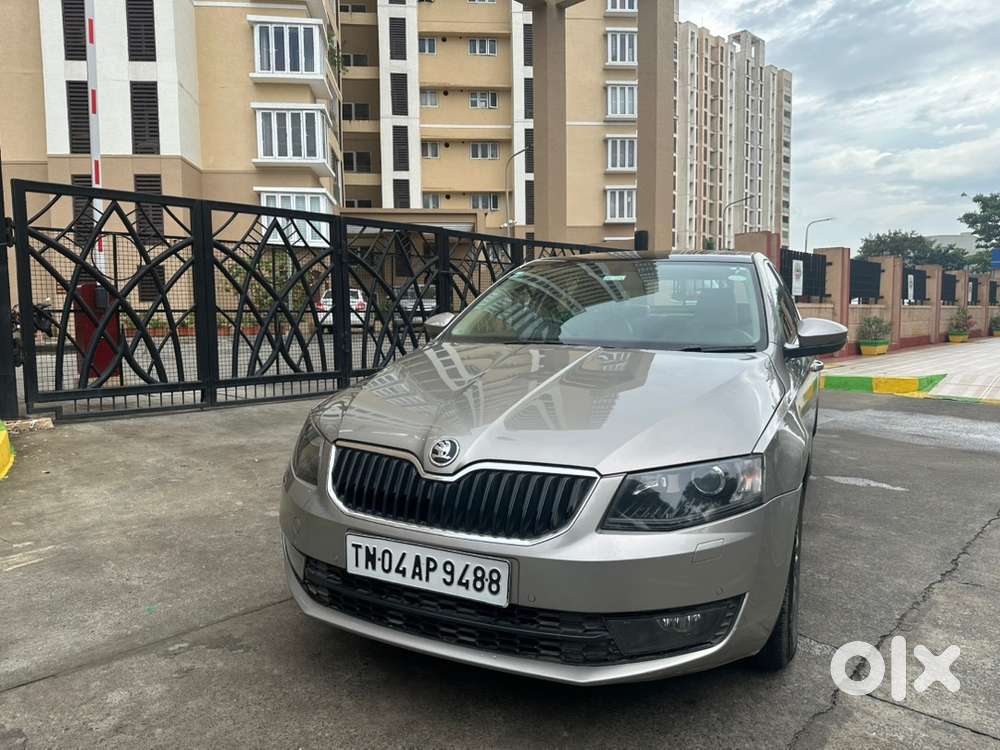 2015 Skoda Octavia Petrol Automatic Elegance, Sunroof, 2nd Own, 56k Km