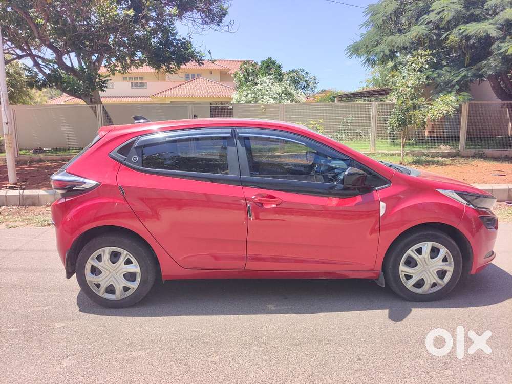 Tata Altroz Xm Plus (s), 2023, Petrol