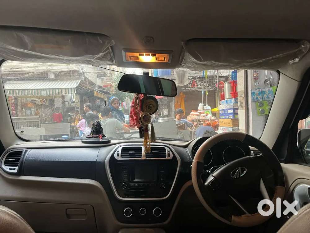 Mahindra Tuv 300 Plus 2018