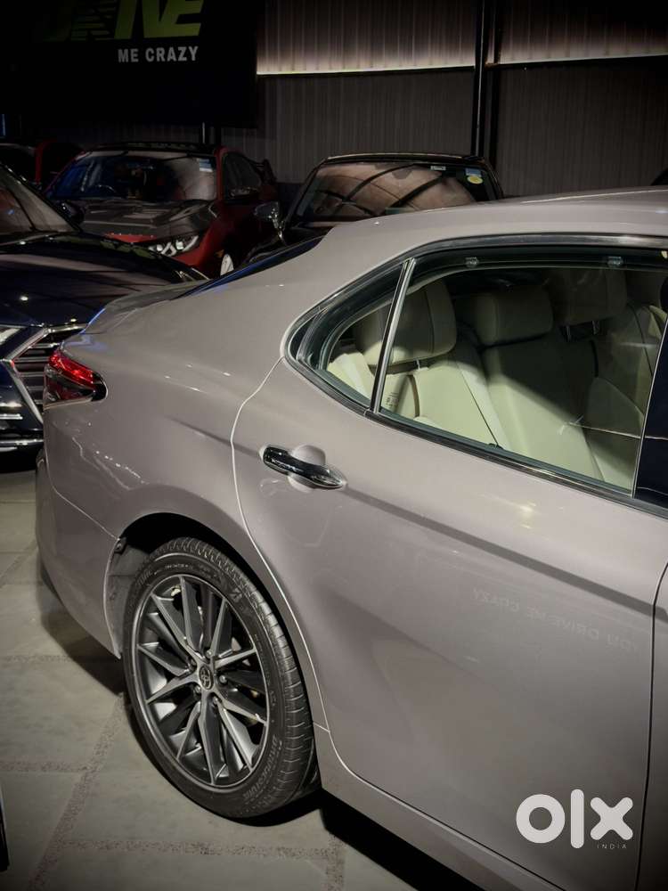 Toyota Camry Hybrid, 2023, Petrol