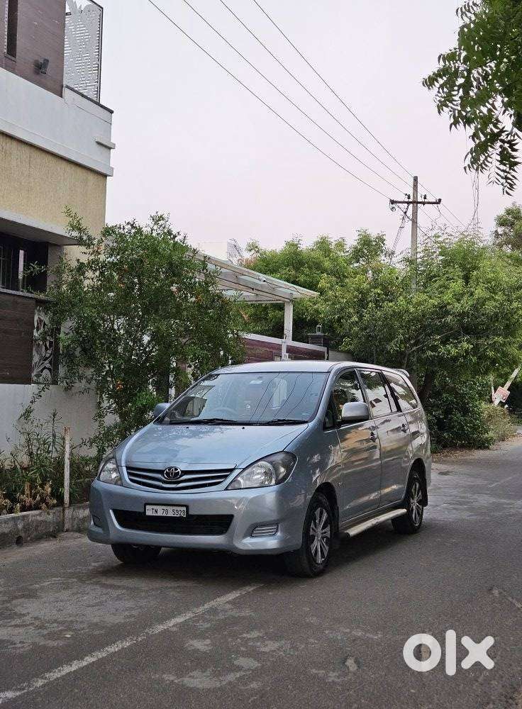 Toyota Innova 2.5 G (diesel) 8 Seater, 2009, Diesel