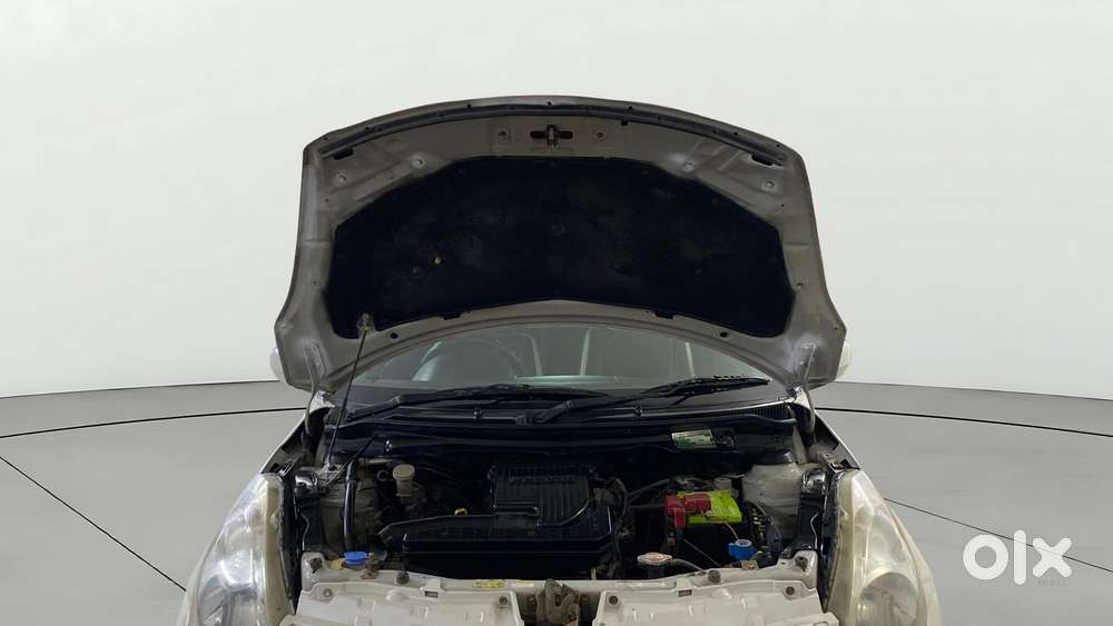Maruti Suzuki Swift 1.2 Lxi (o), 2016, Cng & Hybrids