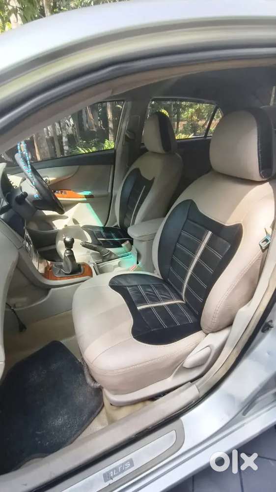 Toyota Corolla Altis 2010