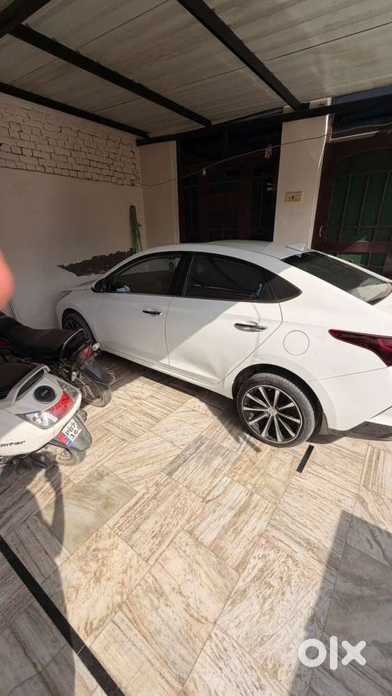 Hyundai Verna 2022 Manual