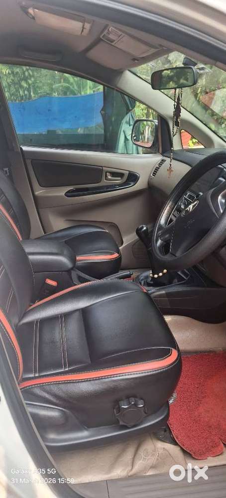 Toyota Innova 2.5 Gx 7 Str Bs-iii, 2015, Diesel