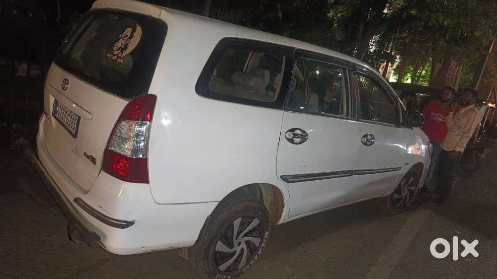 Toyota Innova 2008 Diesel 100000 Km Driven
