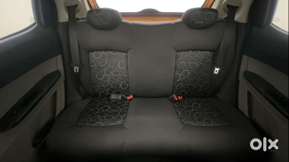 Tata Tiago 1.2 Revotron Xt, 2017, Petrol