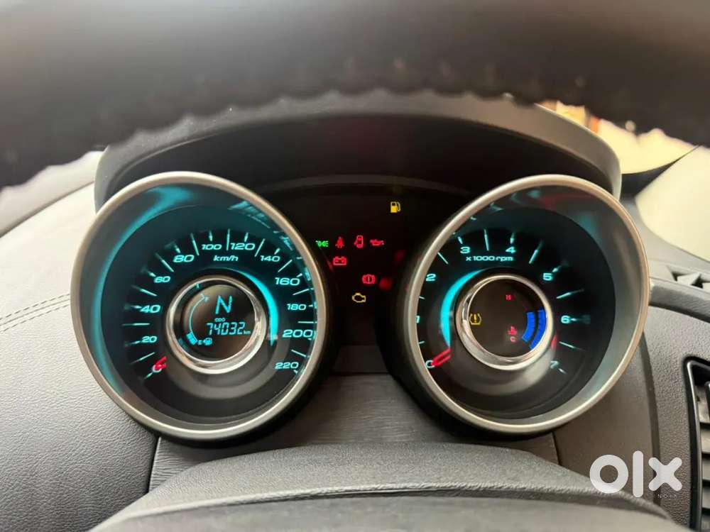 Xuv500 W11 2021 Diesel In Showroom Condition
