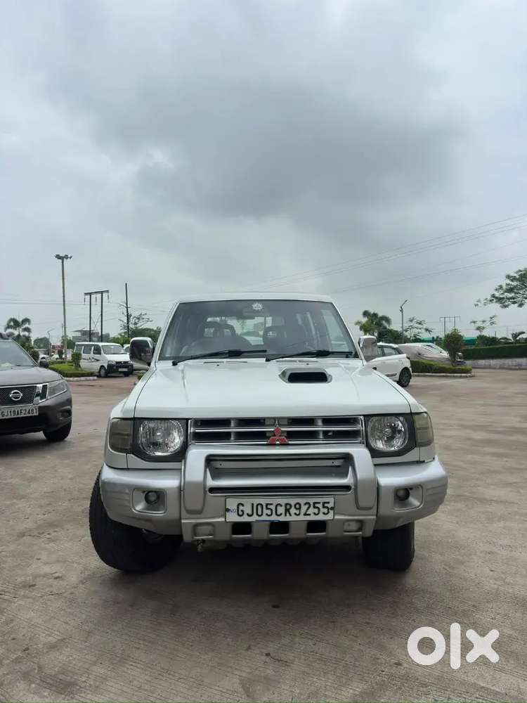 Mitsubishi Pajero Sfx 2012