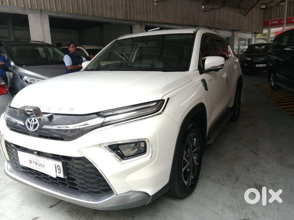 Toyota Urban Cruiser Hyryder, 2023, Petrol