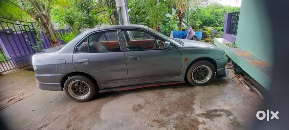 Mitsubishi Lancer Petrol 2000
