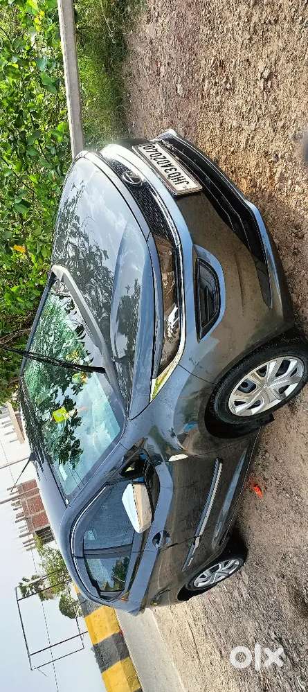 Tata Altroz 2021 Petrol 27000 Km Driven