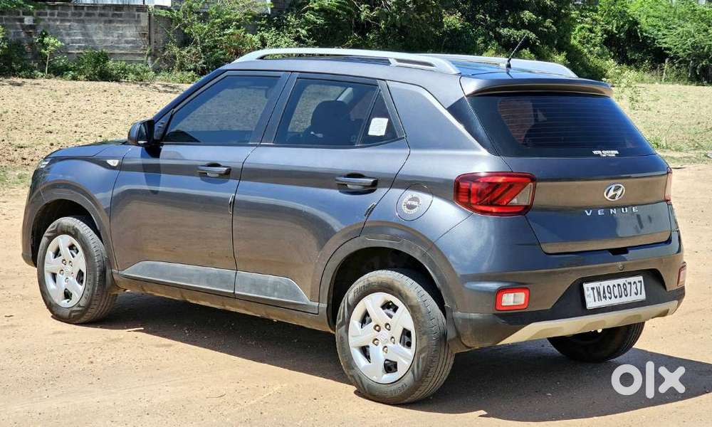 Hyundai Venue, 2021, Petrol