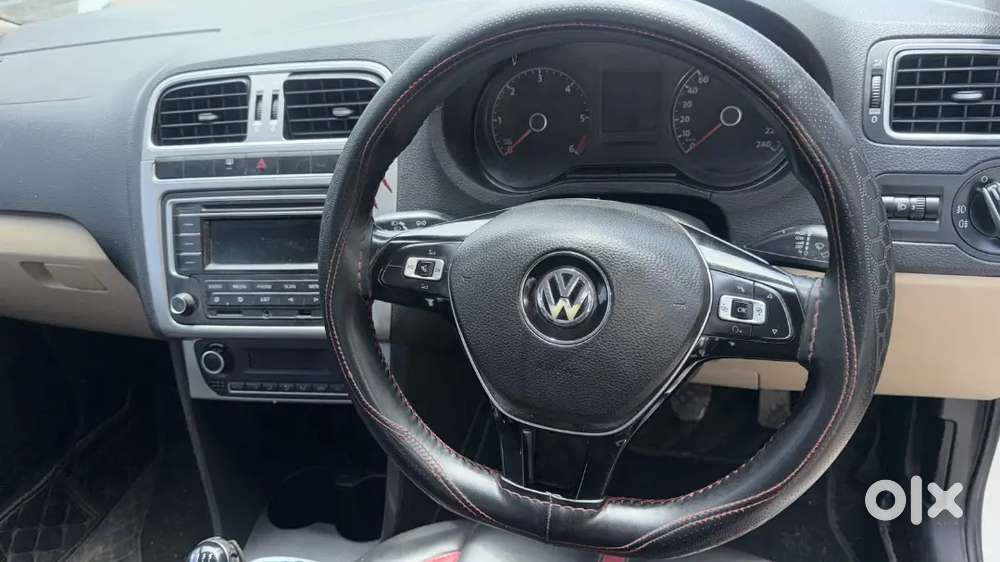 Volkswagen Polo 1.5 Tdi 2015 Top Highline Model Diesel