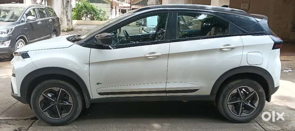 Tata Nexon Ev 2024 Empowered Mr