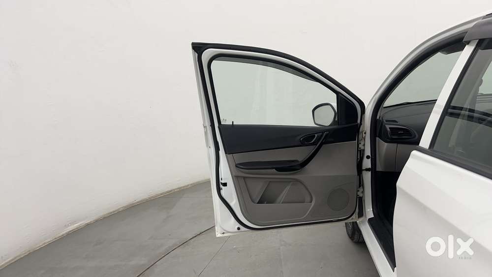 Tata Tiago Xza, 2019, Petrol