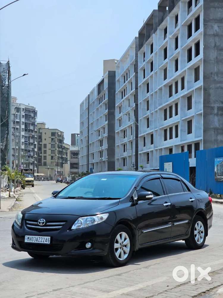 Toyota Corolla Altis 2011 Petrol Well Maintained