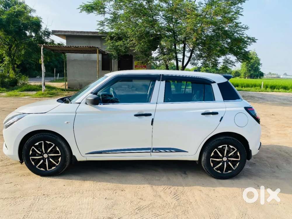 Maruti Suzuki Swift Vxi, 2026, Petrol