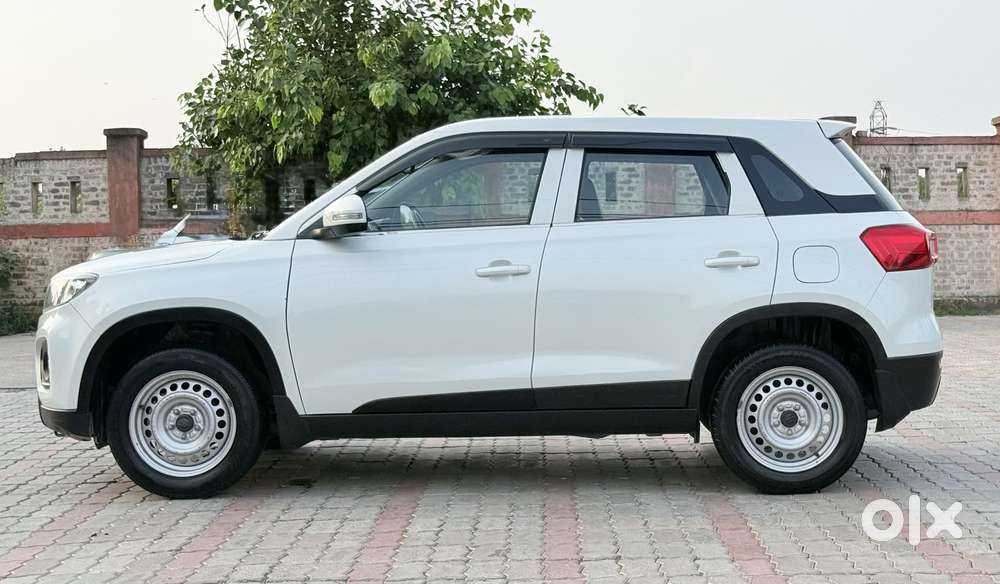 Maruti Suzuki Vitara Brezza 1.5 Lxi, 2021, Petrol