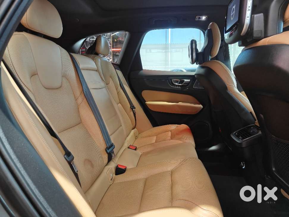 Volvo Xc60 D5 Inscription, 2018, Diesel