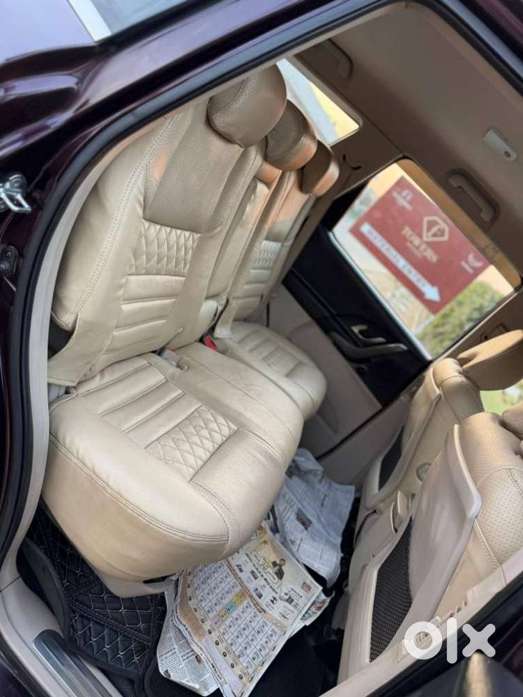 Mahindra Xuv500 At W6 2wd, 2018, Diesel