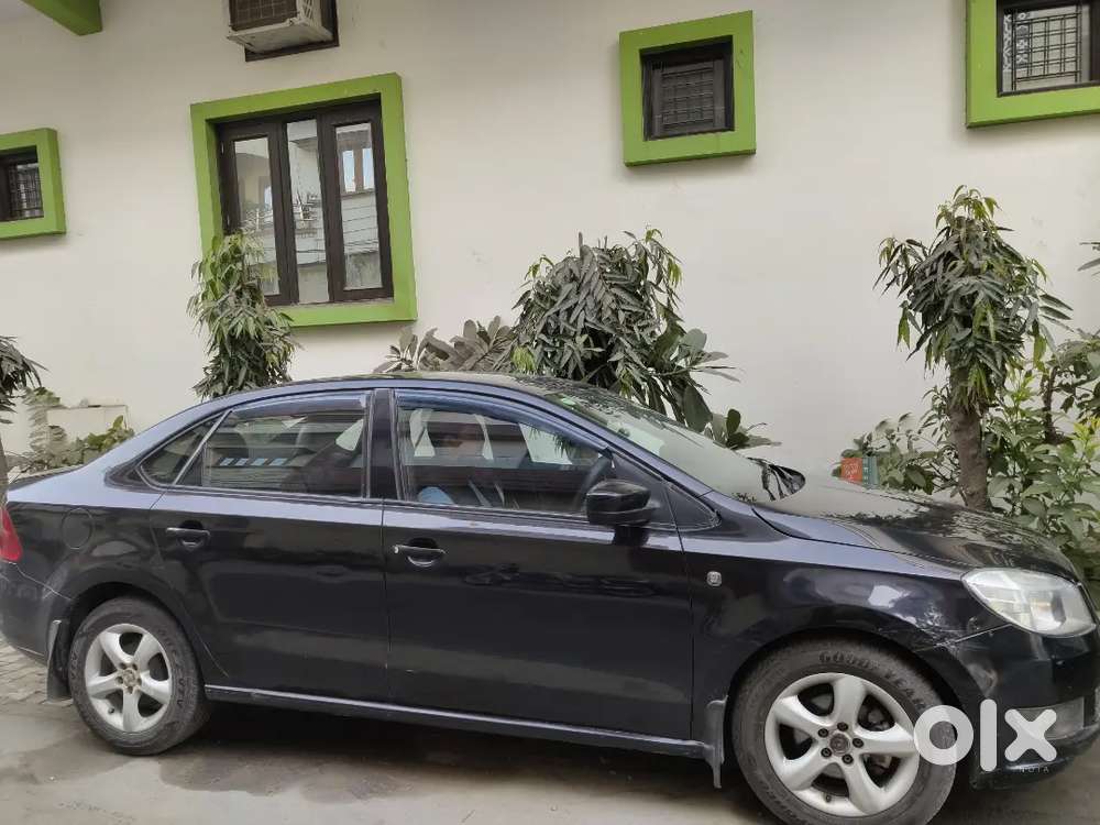 Skoda Rapid Elegance 2013 Car