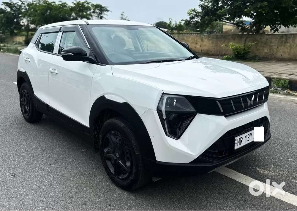 Mahindra Xuv 3xo, 2025, Petrol