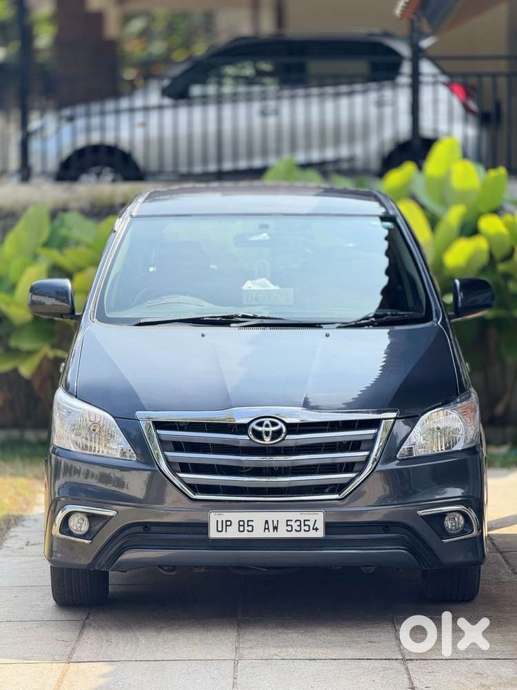 Toyota Innova 2.5 G (diesel) 8 Seater, 2016, Diesel