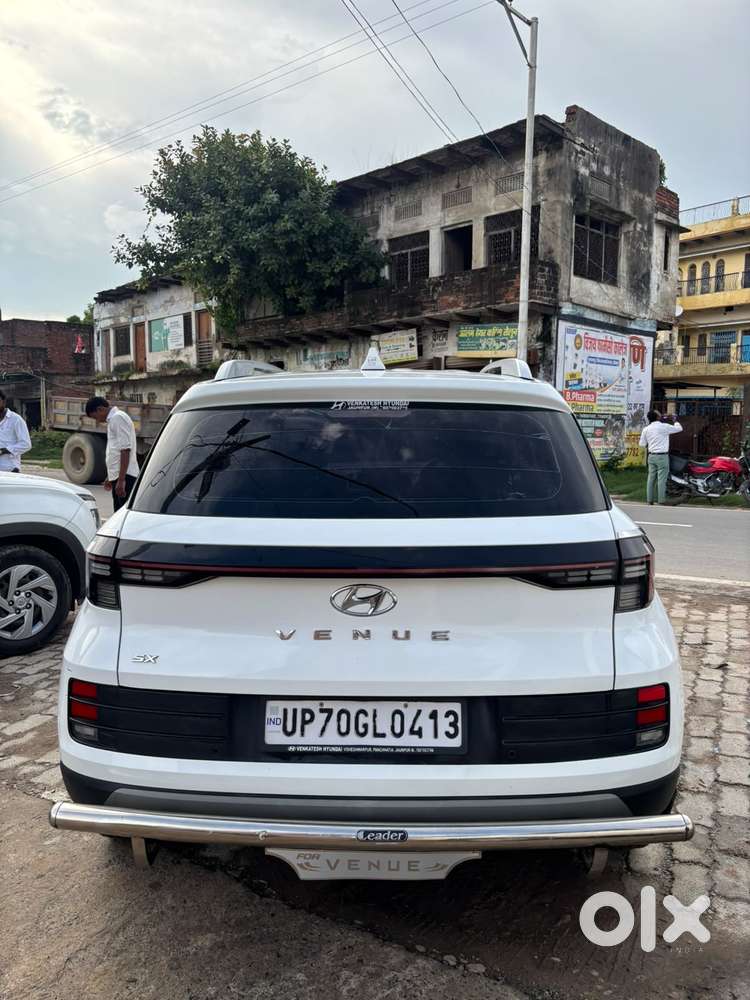 Hyundai Venue, 2023, Petrol