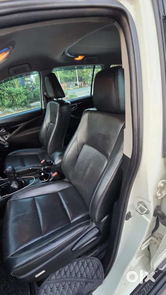 Toyota Innova Crysta 2022 Diesel Manual 7 Str