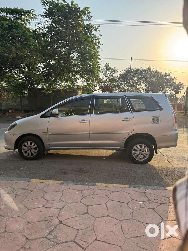 Toyota Innova Diesel 2.0 2010