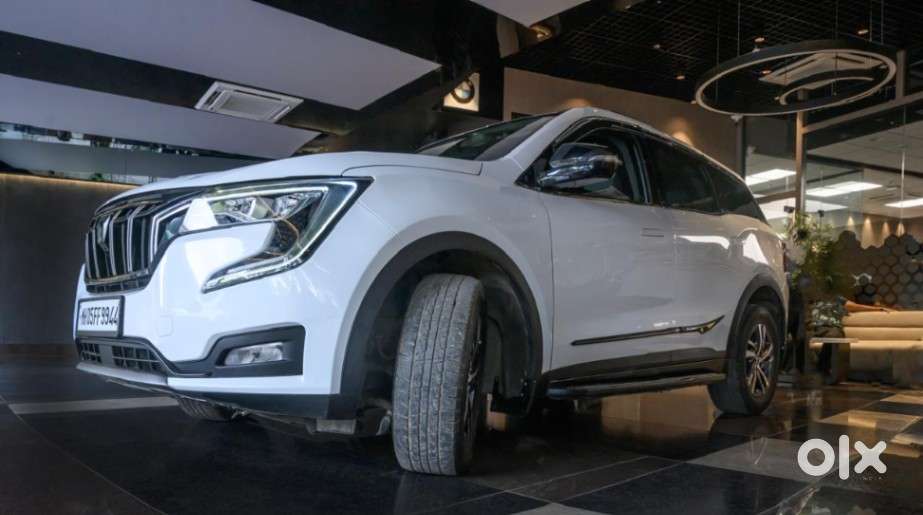Mahindra Xuv700 2.2 Ax 5 Diesel At Str, 2023, Diesel