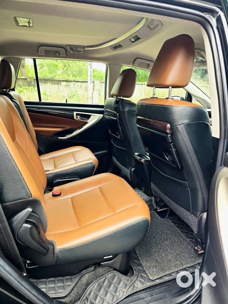 Toyota Innova Crysta 2.8 Zx At, 2022, Diesel