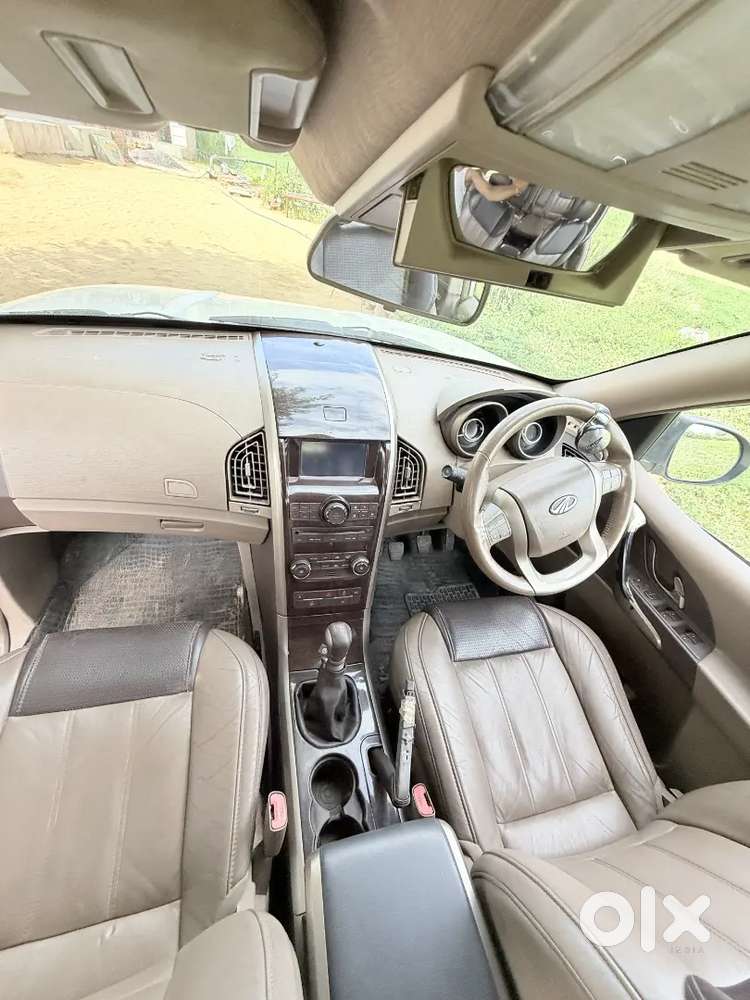 Mahindra Xuv500 Diesel Manual 2013 Variant Urjent  Sell