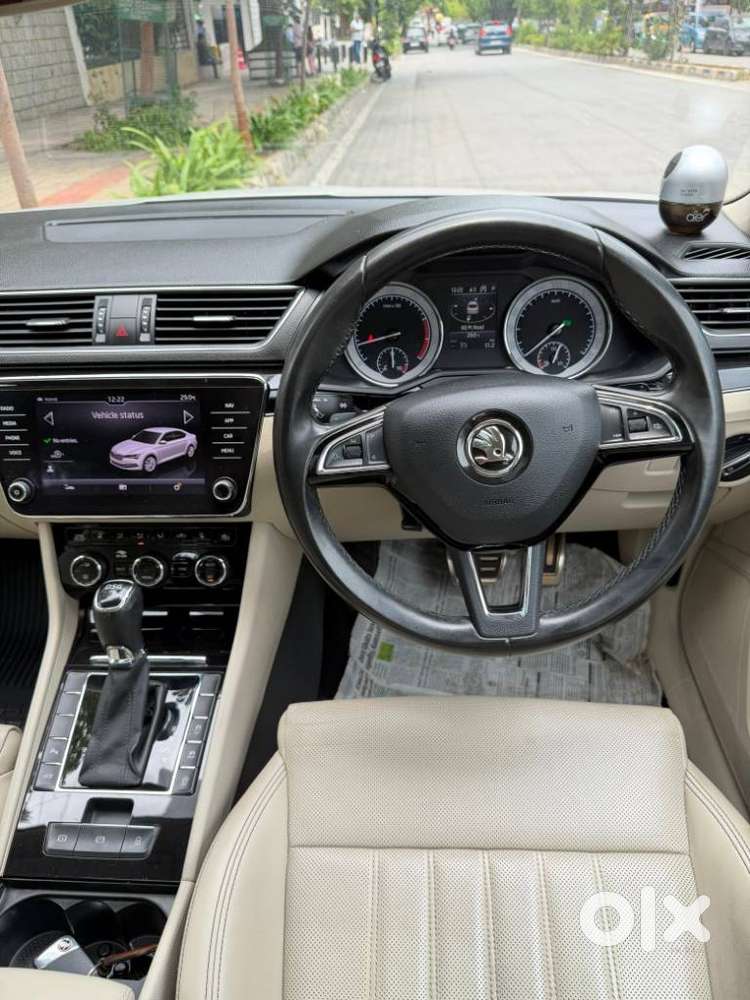 Skoda Superb 2.0 Tsi At L&k, 2021, Petrol