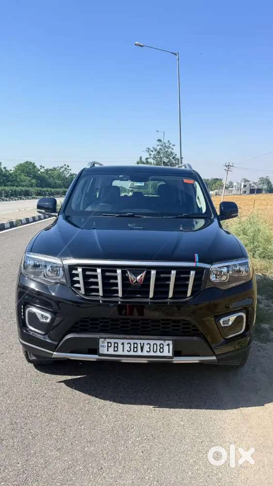 Mahindra Scorpio-n Diesel Z6 Mt 2025